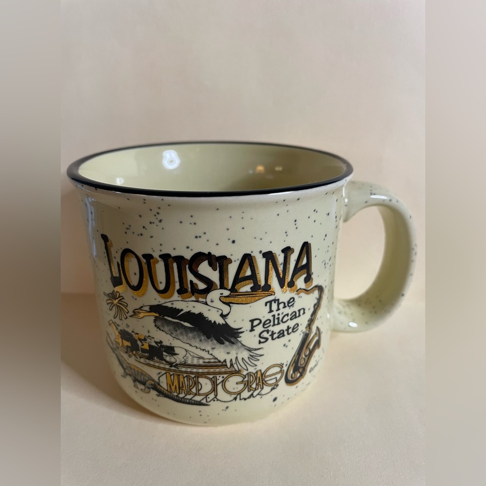 Louisiana State Souvenir Mug - Cream with gray speckles in background MWare